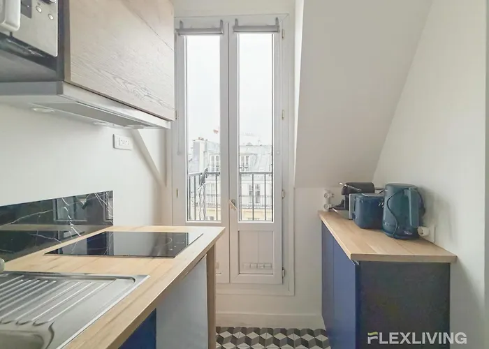 아파트 Near The Louvre In The Historic Center Of